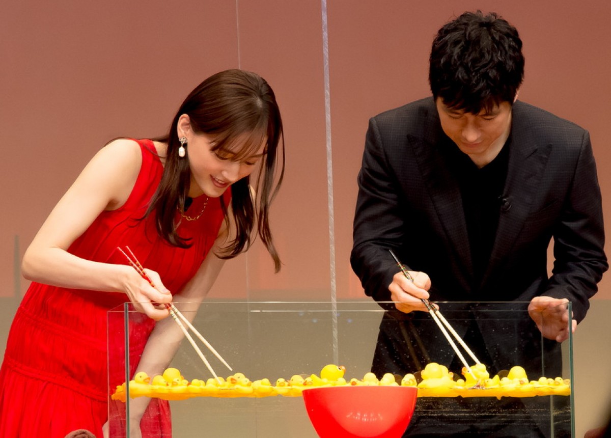 綾瀬はるか＆西島秀俊、“最強夫婦”の座をめぐり本気で勝負
