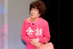 劇場版『奥様は、取り扱い注意』公開直前イベントに登場した林家ペー