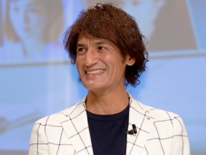 劇場版『奥様は、取り扱い注意』公開直前イベントに登場した本並健治