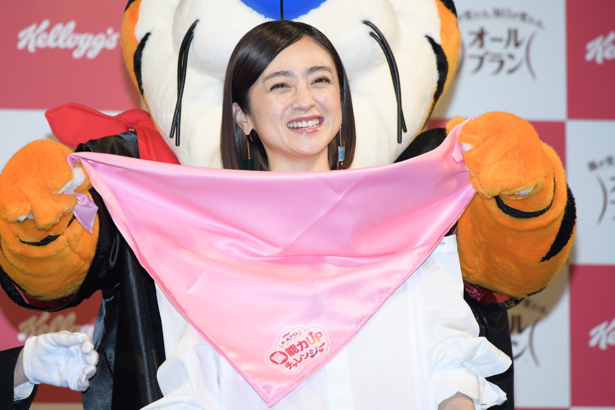 安達祐実、ミルクボーイの漫才に参加　ツッコミ披露「そりゃあ、発酵性食物繊維やないか！」