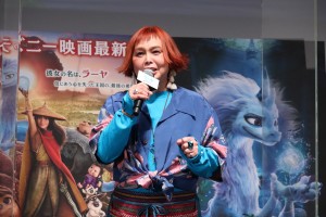 映画『ラーヤと龍の王国』大ヒット記念舞台あいさつに登場した高乃麗