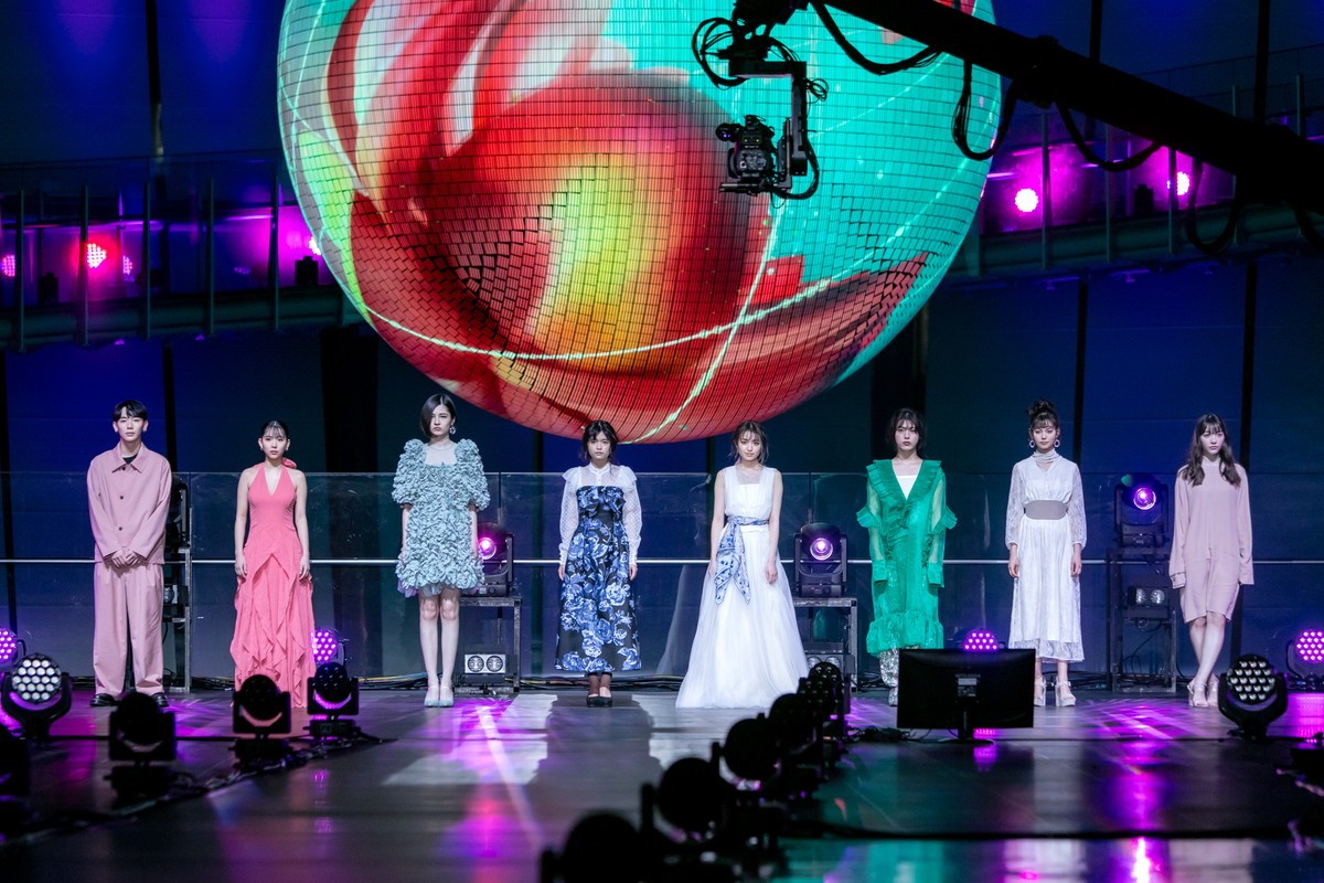 よしあき＆ミチ・景井ひな・井手上漠ら、最先端XRファッションショーに美しく登場