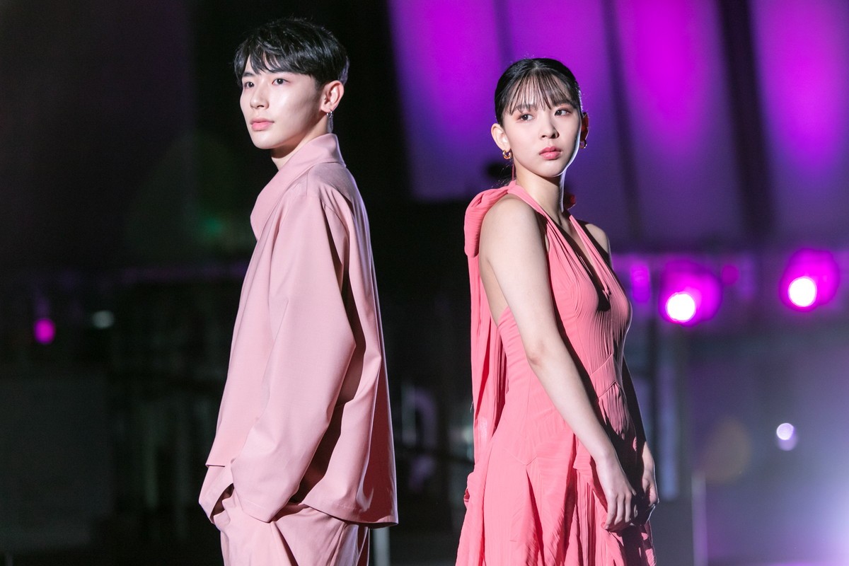 よしあき＆ミチ・景井ひな・井手上漠ら、最先端XRファッションショーに美しく登場