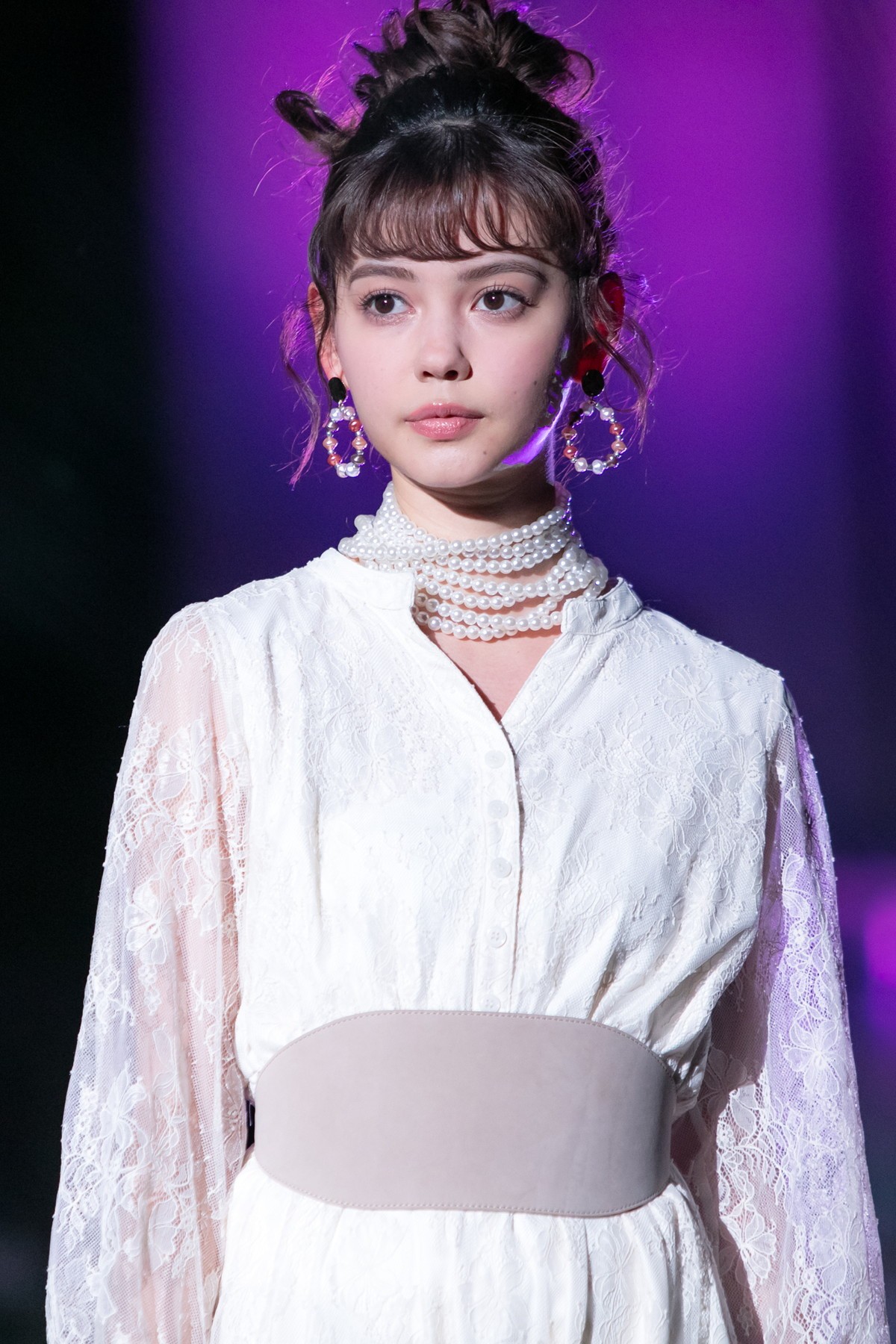 よしあき＆ミチ・景井ひな・井手上漠ら、最先端XRファッションショーに美しく登場