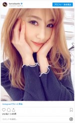 熊田曜子、イメージ激変　ロングエクステで茶髪ギャルに　※「熊田曜子」インスタグラム