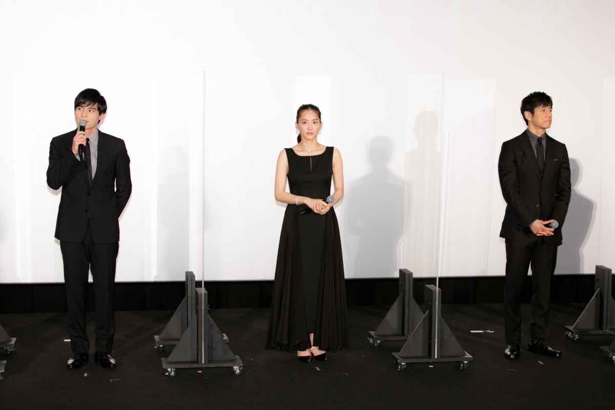岡田健史、綾瀬はるかに“美しいお顔”と言われ「ドキドキします」