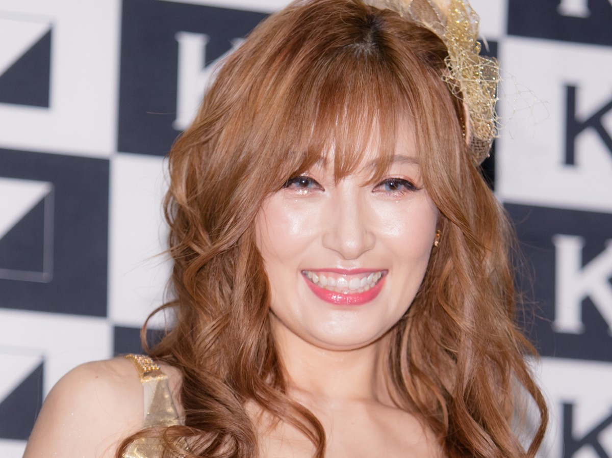 『K-1 WORLD GP 2021 JAPAN~K'FESTA.4 Day.1~』でSPラウンドガールを務めた熊田曜子
