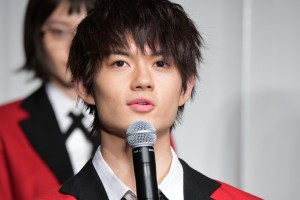 ドラマ『賭ケグルイ双』完成報告イベントに登場した佐野勇斗