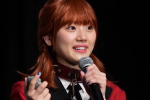 ドラマ『賭ケグルイ双』完成報告イベントに登場した日向坂46・佐々木美玲