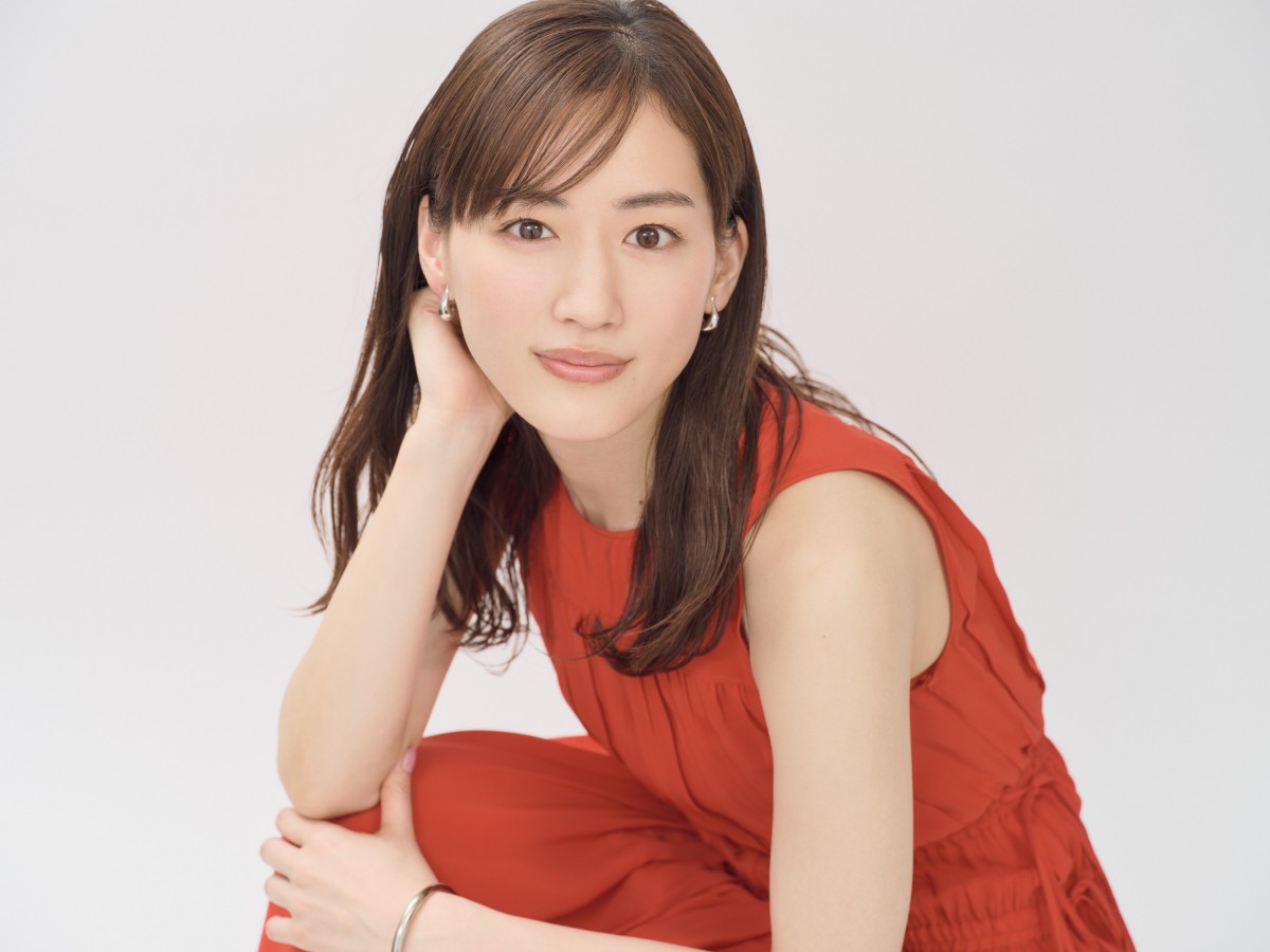 綾瀬はるか、女優デビューから20年　大河ドラマ後は「女優業を辞めると思っていた」