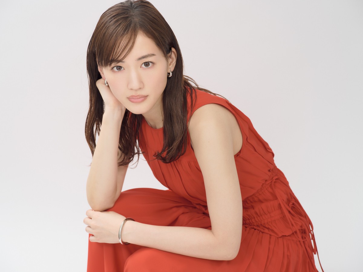 綾瀬はるか、女優デビューから20年　大河ドラマ後は「女優業を辞めると思っていた」