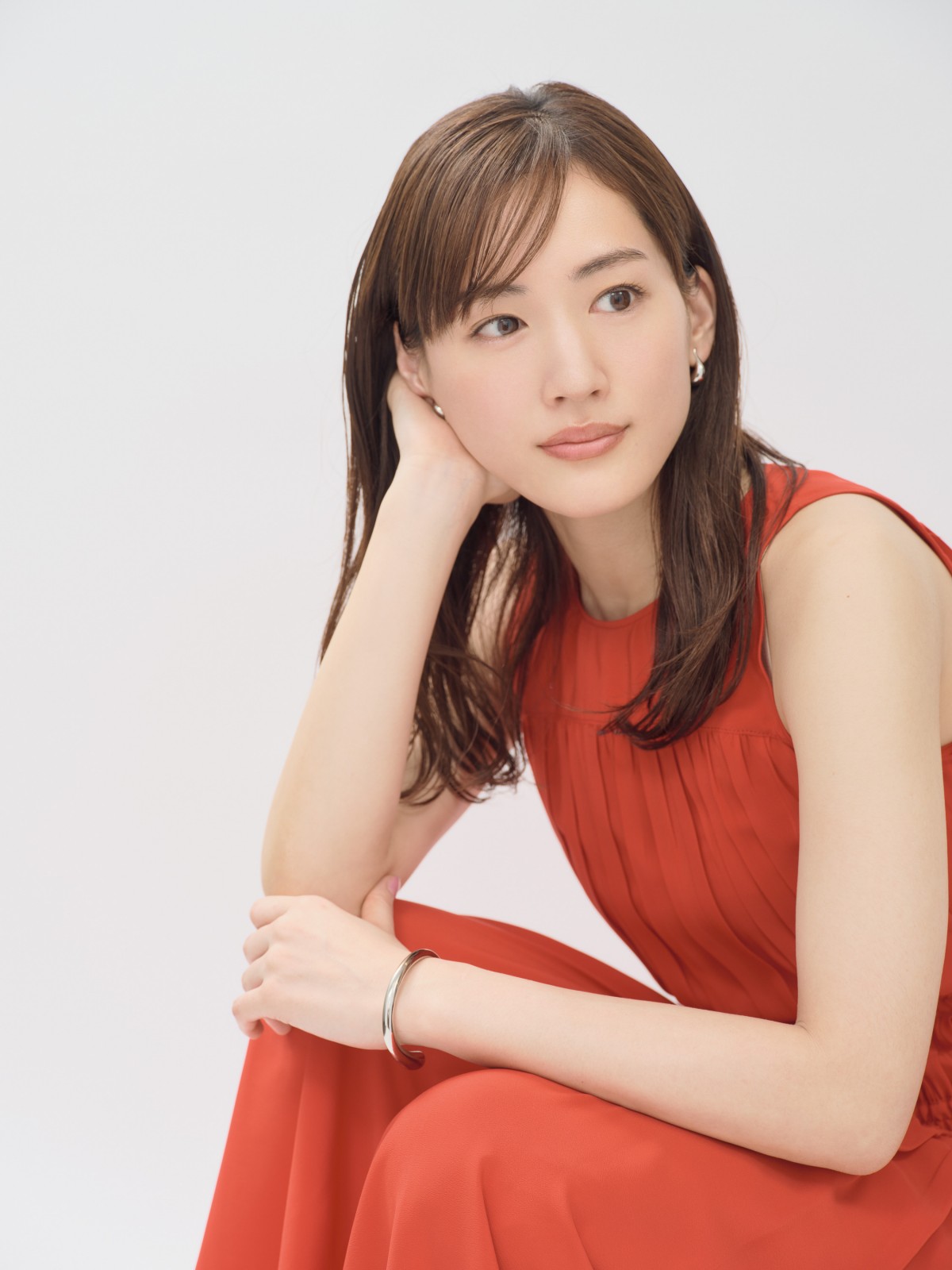 綾瀬はるか、女優デビューから20年　大河ドラマ後は「女優業を辞めると思っていた」