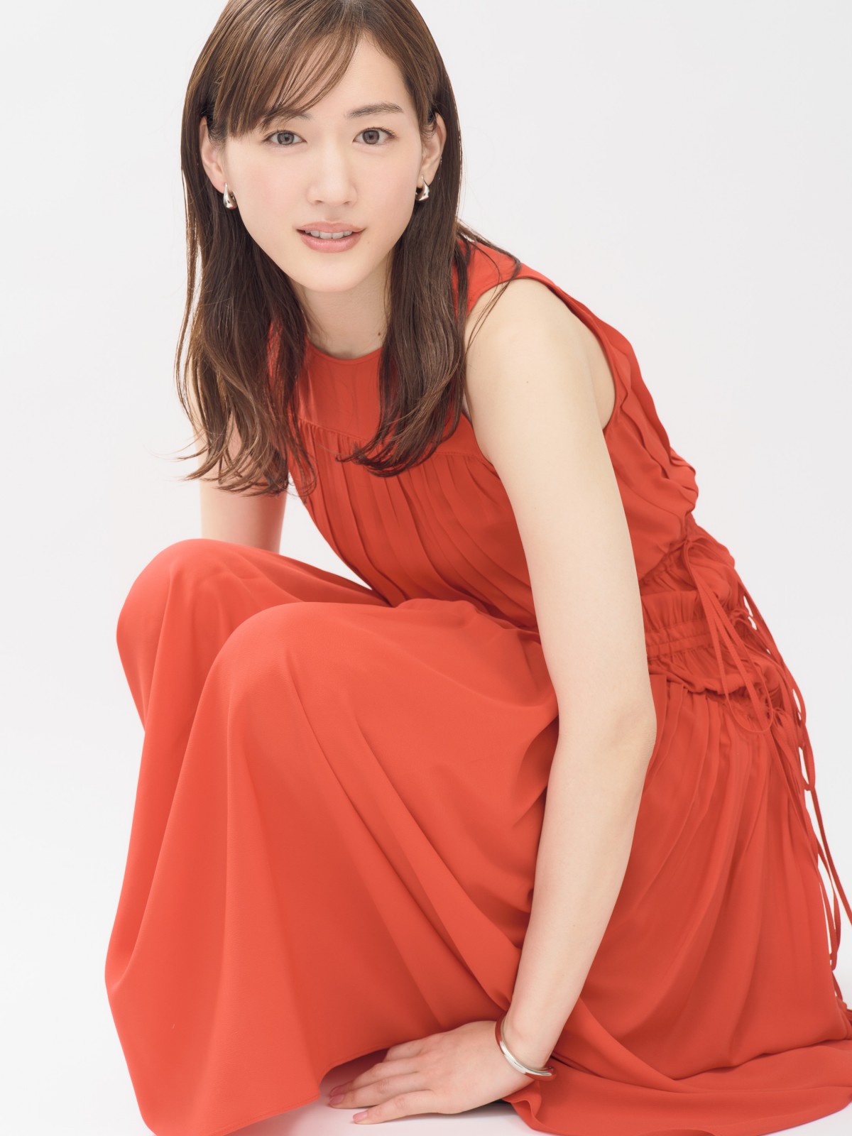 綾瀬はるか、女優デビューから20年　大河ドラマ後は「女優業を辞めると思っていた」
