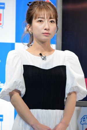 ドミノ・ピザ「デリバリー Lを買うとM無料！」新サービス発表会に登場した辻希美