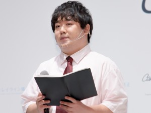 「CampusAward 2021 Supported by キレイライン矯正」グランプリ表彰式 2部「CampusAward 2021」に登場したラランド・ニシダ