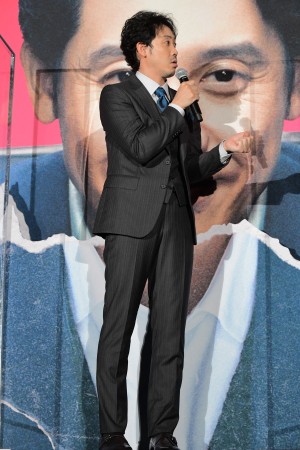 映画『騙し絵の牙』公開前夜祭に登場した大泉洋