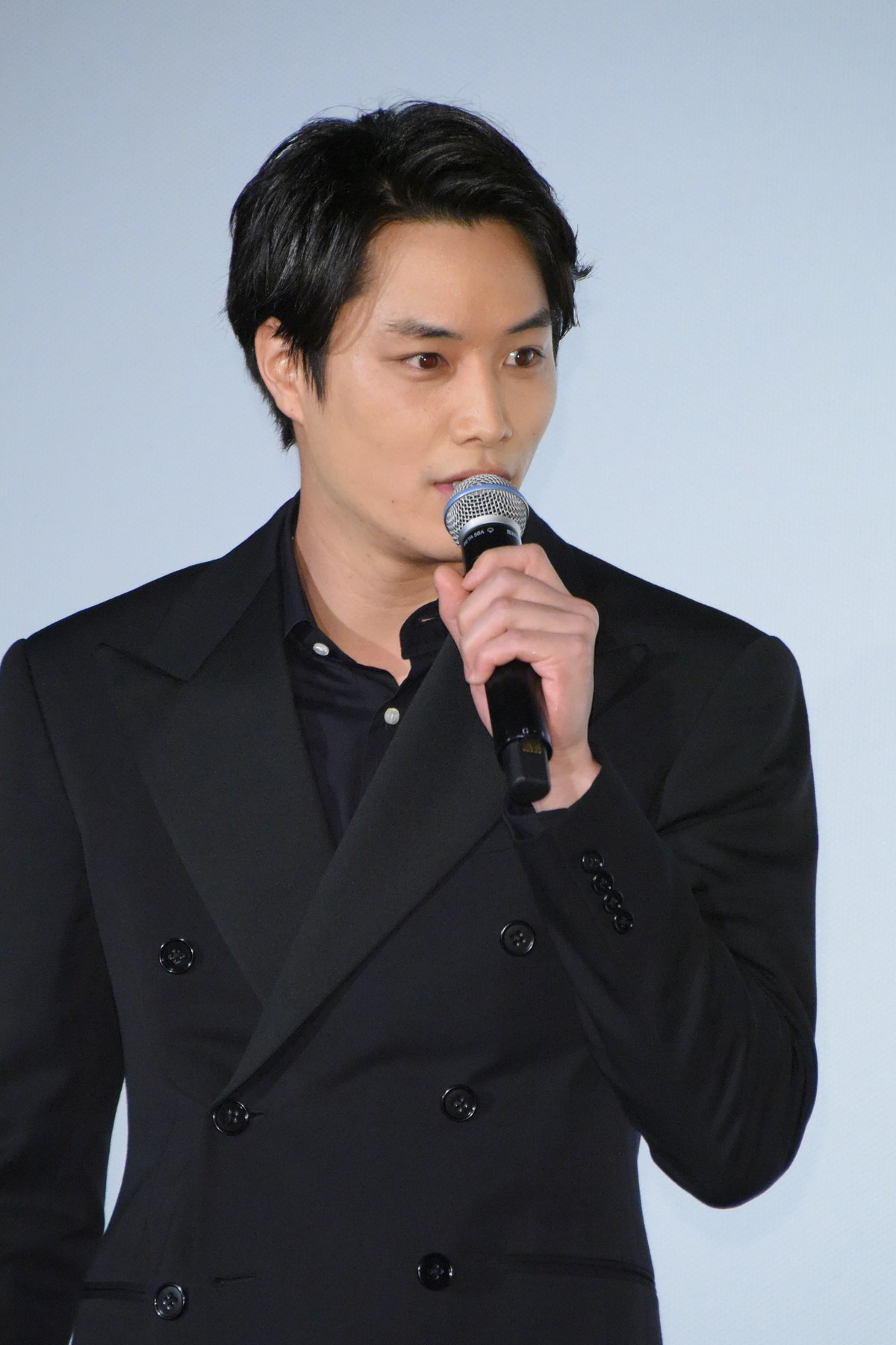 新田真剣佑、三浦春馬さんの夢つなぐ海外挑戦「必ず結果残す」