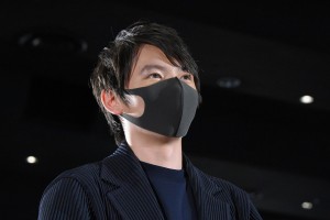 映画『ブレイブ ‐群青戦記‐』公開後舞台あいさつにサプライズ登場した濱田龍臣