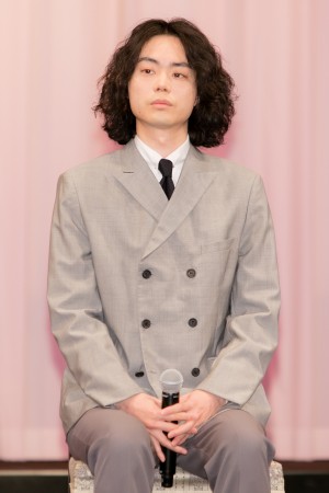 映画『キネマの神様』完成報告会見に登場した菅田将暉