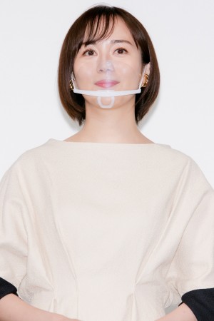 映画『大綱引の恋』佐々部清監督1周忌追悼イベント舞台あいさつに登場した比嘉愛未