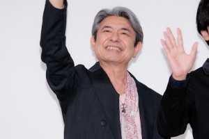 映画『大綱引の恋』佐々部清監督1周忌追悼イベント舞台あいさつに登場した升毅