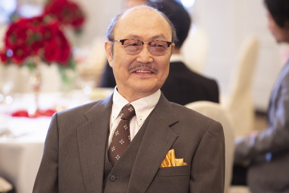 水野勝＆剛力彩芽『お終活』、平均実年齢68歳！ 熟年オールスター場面写真解禁