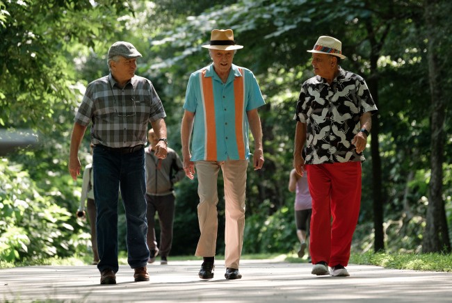 グランパ ウォーズ デ ニーロが孫とイタズラ合戦 ゴッドファーザー ネタも登場 21年4月2日 写真 映画 ニュース クランクイン