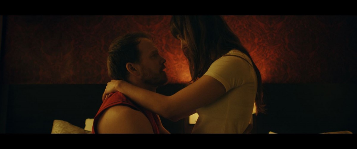 釈由美子が妊婦役で出演　カナダ発パンデミック・ホラー『ロックダウン・ホテル』 公開決定