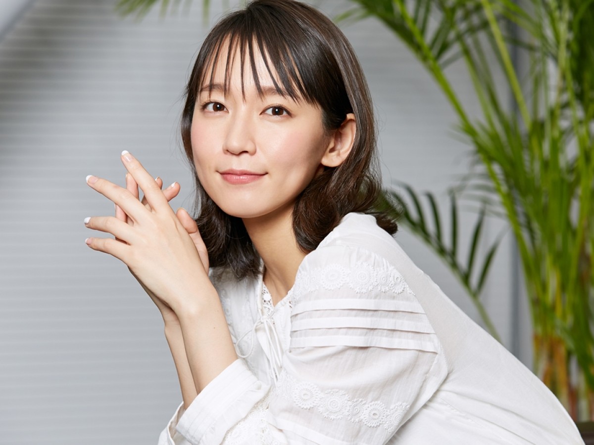 30歳になる吉岡里帆、豪華祝福に大はしゃぎ　「誕生日も走り抜けまーす！」