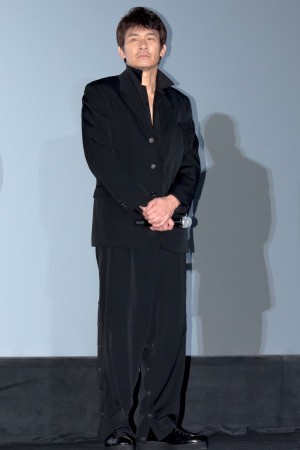 『劇場版シグナル 長期未解決事件捜査班』初日舞台あいさつに登場した伊原剛志