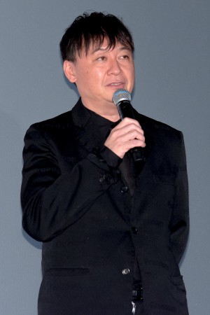 『劇場版シグナル 長期未解決事件捜査班』初日舞台あいさつに登場した橋本一監督