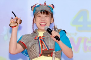『映画クレヨンしんちゃん 謎メキ！花の天カス学園』完成披露試写会に登場したフワちゃん
