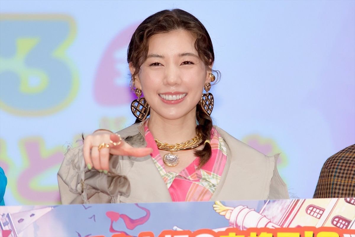 仲里依紗、あふれる“しんちゃん愛”を告白「本当にタイプで大好き！」