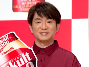 「Yakult（ヤクルト）1000」全国販売開始 記念イベントに登場したよゐこ・濱口優