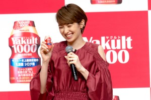 「Yakult（ヤクルト）1000」全国販売開始 記念イベントに登場した南明奈
