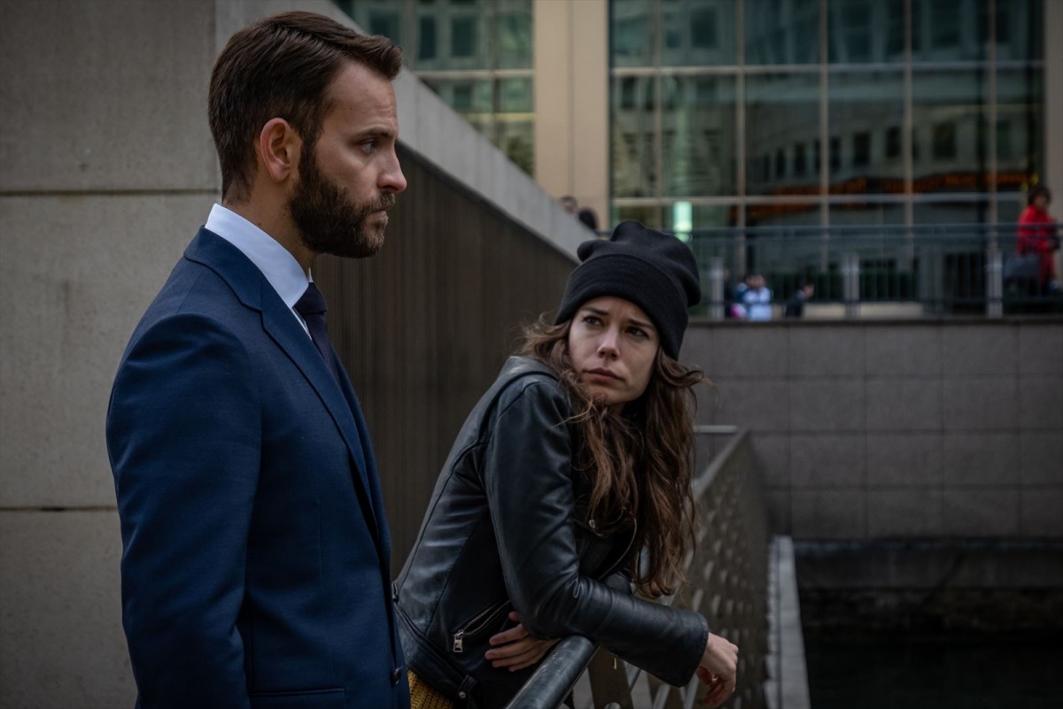 パトリック・デンプシーら出演の金融ドラマ『DEVILS』配信決定　謀略が錯綜する予告解禁