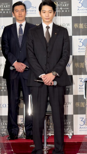 『連続ドラマW 華麗なる一族』記者発表会に登場した向井理