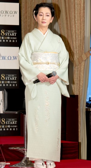 『連続ドラマW 華麗なる一族』記者発表会に登場した麻生祐未