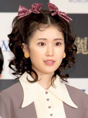 『連続ドラマW 華麗なる一族』記者発表会に登場した福本莉子