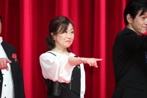 劇場版『名探偵コナン 緋色の弾丸』完成披露試写会に登場した山崎和佳奈