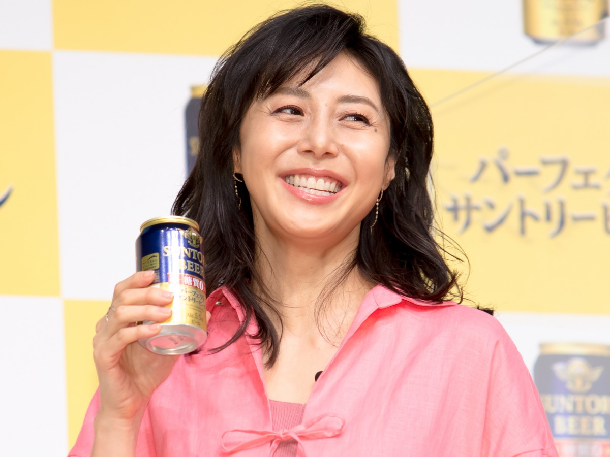 吉田鋼太郎、松嶋菜々子からの“出産祝い”直筆メッセージに「家宝にしようと」