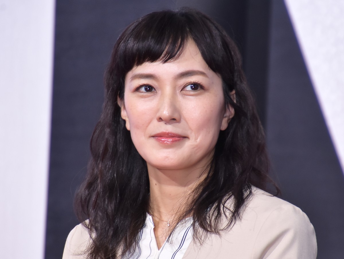 板谷由夏、息子の入学式で麗しい和服姿 「素敵」「お似合い」の声