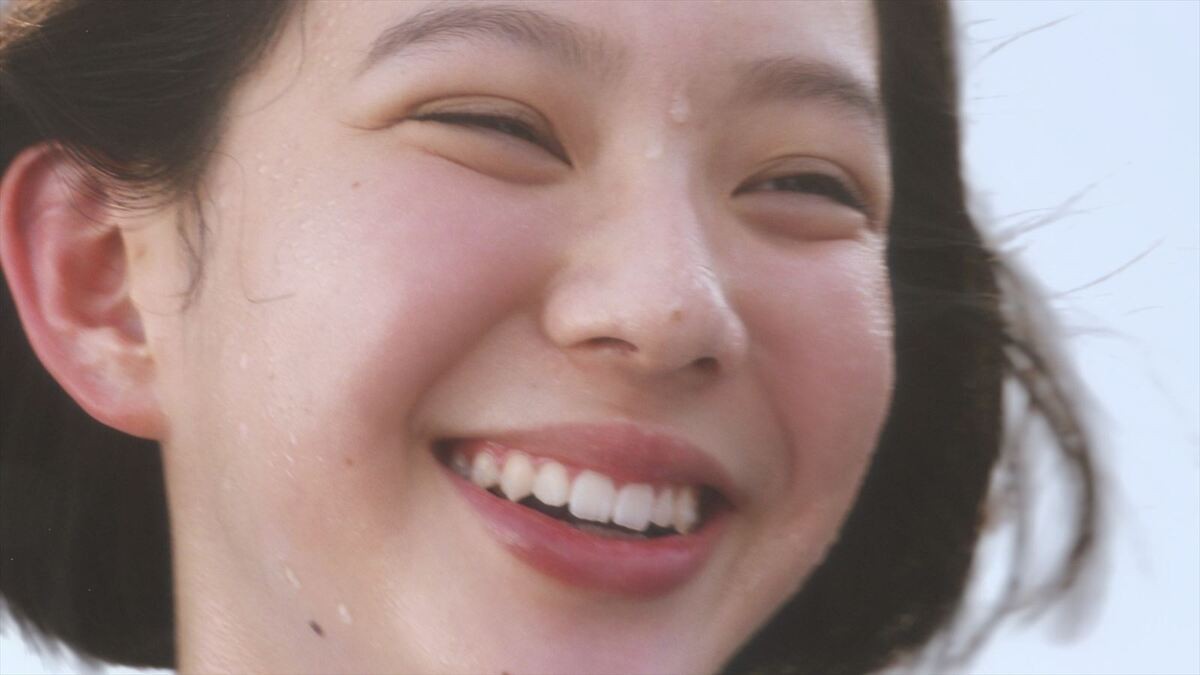 ポカリスエット新ヒロインに15歳・中島セナ　動く巨大セットのCMが完成
