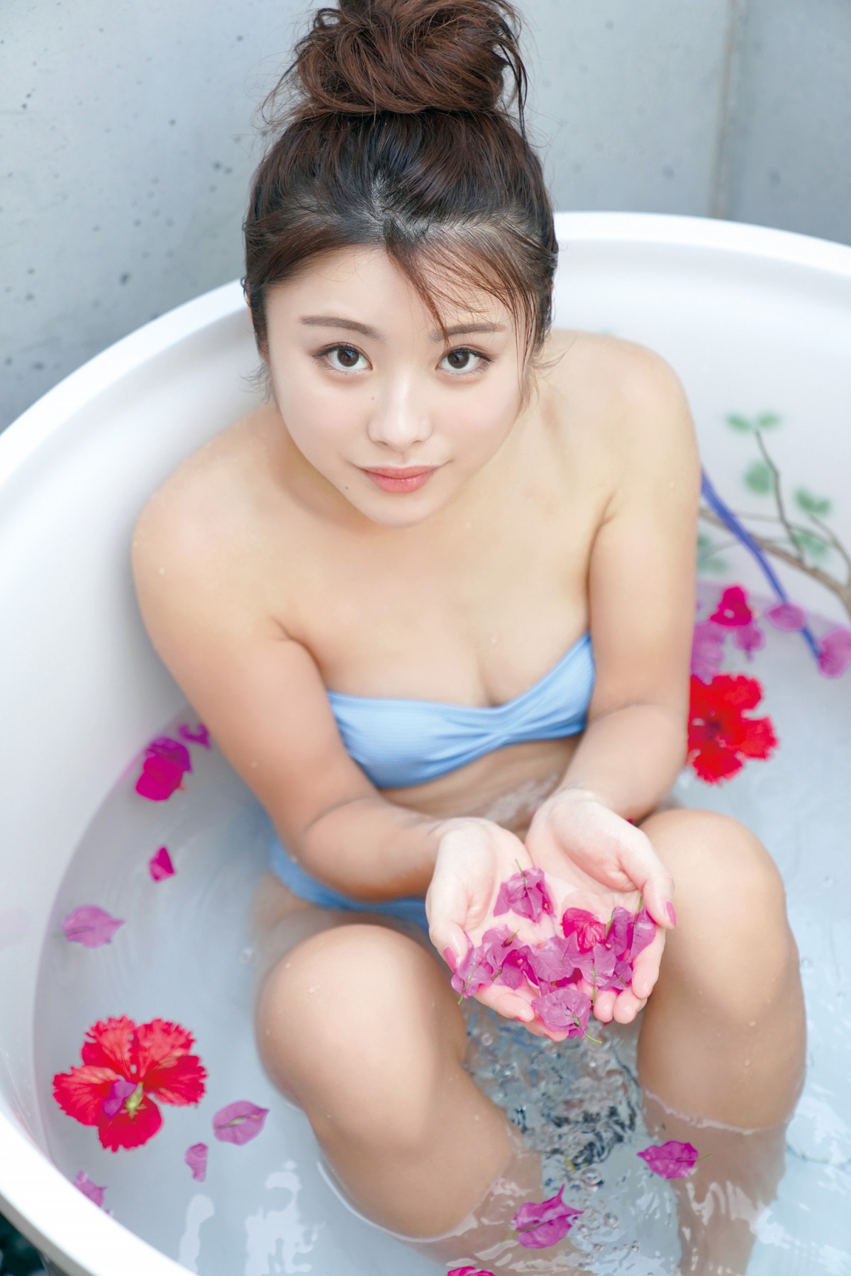プロゴルファー野田すみれ　セクシーなビキニ姿＆浴衣姿も　2ndイメージDVD