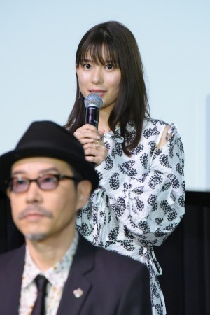 映画『バイプレイヤーズ～もしも100人の名脇役が映画を作ったら～』初日舞台あいさつに登場した芳根京子