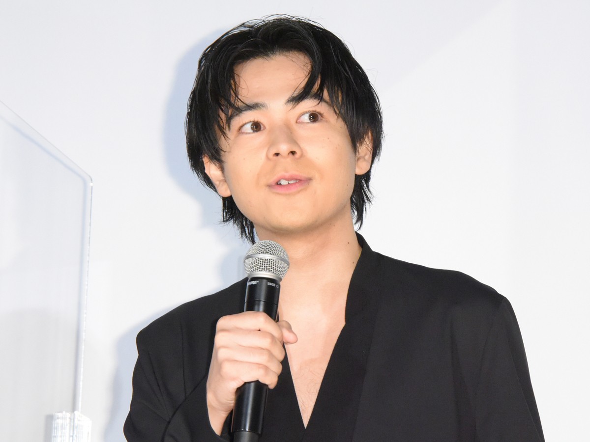 成田凌、前田敦子からビンタ20回「僕がよけちゃって。怖すぎて」