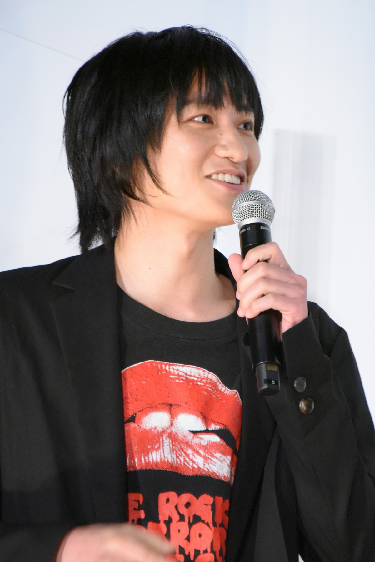 成田凌、前田敦子からビンタ20回「僕がよけちゃって。怖すぎて」