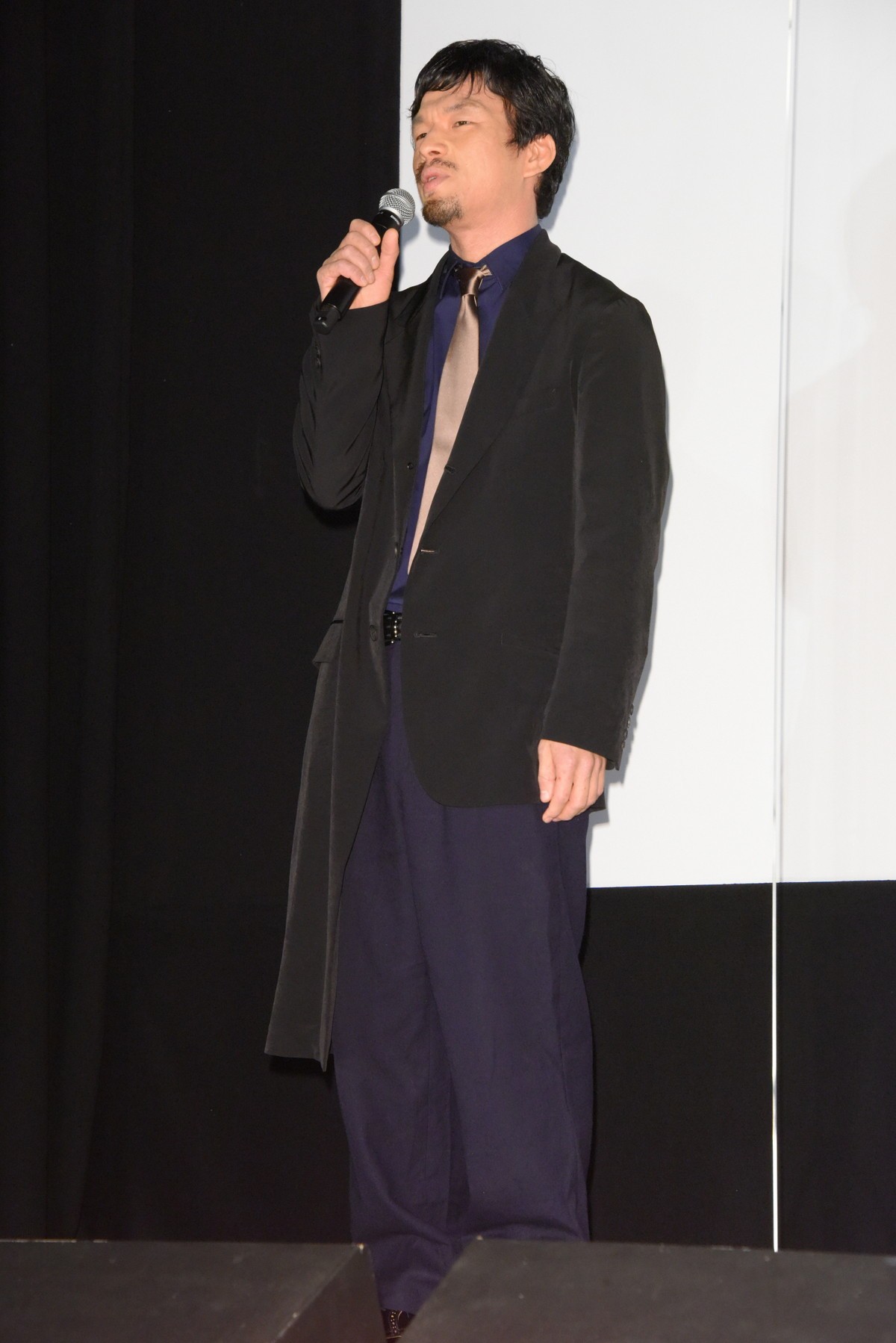 成田凌、前田敦子からビンタ20回「僕がよけちゃって。怖すぎて」