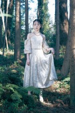 『乃木坂46 卒業記念 堀 未央奈 1stフォトブック いつのまにか』より堀未央奈のお気に入りカット