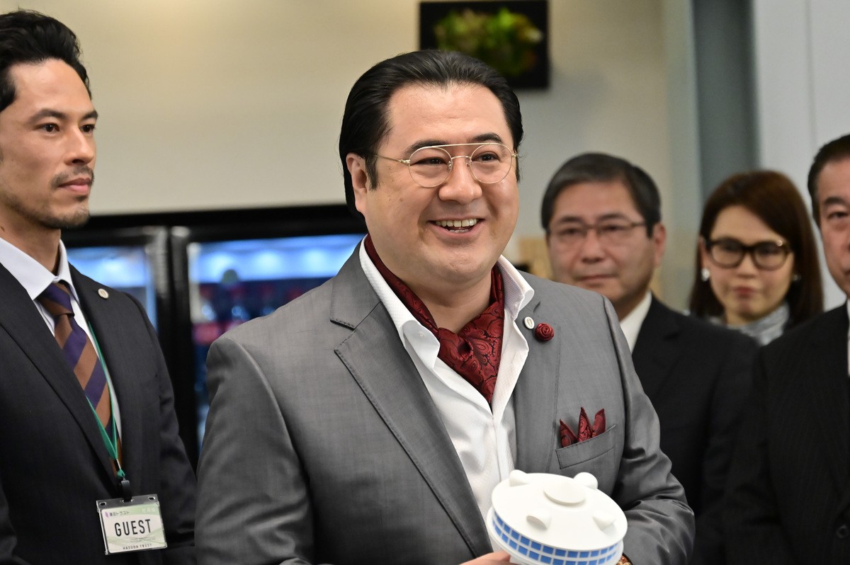 『恋はDeepに』エレベーターが急停止！　“倫太郎”綾野剛が見せた優しさにトキメキの声が殺到